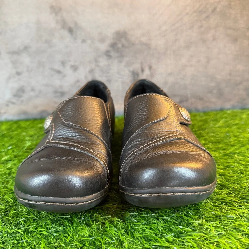 Clarks Bendables Black Leather‎ Button Slip On Flats Shoes Womens size 7 M